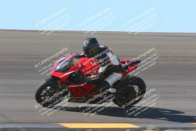 media/Nov-06-2023-Moto Forza (Mon) [[ce023d0744]]/2-Advanced Group/Session 2 (Bowl Speed Pans)/